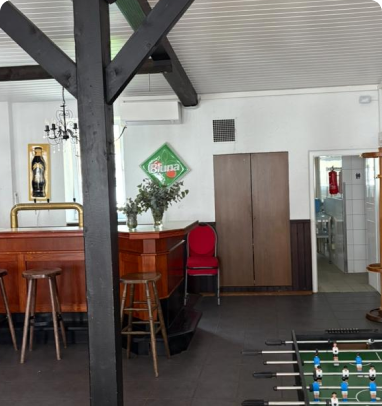 Detailaufnahme des festlich gedeckten Tisches